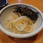 Tempura Isshuu - ・モヤシと高菜、モヤシ美味しい