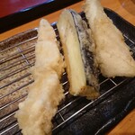 天ぷら 一修 - ・イカ、ナス、白身魚