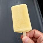 もち吉 - 料理写真:アイスキャンディー パイン (税込)100円 ※開封後 (2022.08.13)