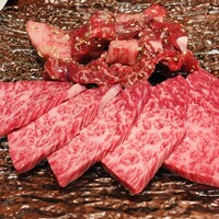 焼肉冷麺 ユッチャン 北新地店 - 「特選上ハラミ」＆「和牛切り落とし」