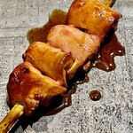 とり茶太郎 - タレの旨味と相性抜群のホロホロ鳥のレバー