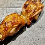 とり茶太郎 - 黄金軍鶏のソリはホロホロ鳥に比べるとやや水分が多い印象