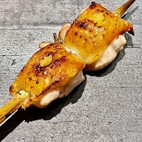 とり茶太郎 - 比内地鶏の振袖　1年の長期飼育は身が締まっていて大変美味です