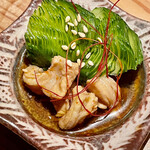 とり茶太郎 - 比内地鶏の胸筋（むねすじ）と瑞々しい胡瓜の薄切り