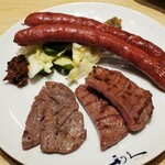 牛たん炭焼 利久 - 牛たんさがり焼き、牛たん焼き、牛たんソーセージ