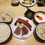 牛たん炭焼 利久 - 牛たん麦とろ定食