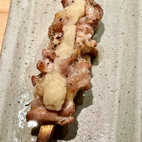 とり茶太郎 - 白玉葱のソースが乗った絶品のはらみ　衝撃的に美味い