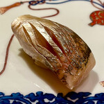 一心鮨 光洋 - ⑥鯵〜厚みある根付きの鯵はサイコー。