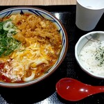 Marugame Seimen - チーズトマたまカレーうどん790円はめっちゃ美味しい