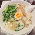 らーめん　まんてん - まんてんラーメン \690 豆乳入りということで見事に真っ白！でも味はそこまで豆乳が主張してるワケじゃーないです。