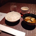 瀬里奈 - 早松茸の茶碗蒸し、お味噌汁、白いご飯・その２です。