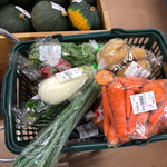 わいわい市 - シソとかパンパンで108円。香りが素晴らしかった！！