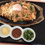 くまもと中央カントリークラブ - 豚キムチ焼きうどん