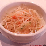 寛屋 - コースのサラダ（これは大根サラダ）です。
