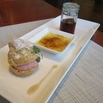 レストラン フカサク - デザート盛合せ：安納芋とビーツのベジシュー、パッションフルーツのクレームブリュレ、林檎のコンポート1