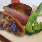 レストラン フカサク - 岩手県産いわい鶏のグリルとフォアグラのソテー　旬菜とマスタード・バルサミコソース1