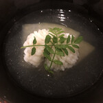 串揚げ タケナカ - 鱧をお出汁で頂く幸せ、すだちを入れてさらに風味豊かに