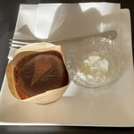 吉田珈琲館 - プチフォンダンショコラ♬
      180円