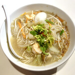 台湾料理故宮 - 海鮮米粉湯