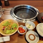 韓の台所 - ジャンボハラミランチ