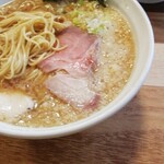 に干し屋 SINCHAN - 背脂たっぷりです