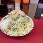 ラーメン二郎 - ラーメン小　ニンニクマシマシ　ヤサイマシマシ　アブラマシマシ　タマネギ