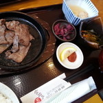 食楽亭 - 2013/4　牛タン定食1000円