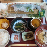 対馬のどぐろとイカ活き造り 博多 魚蔵 都ホテル店 - 