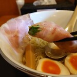 醤油らーめん ピース - 特製柚子醤油らーめん