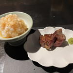 焼肉 牛印 - 荒く刻んだ大根おろしと一緒に
      