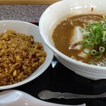 ラーメン一八 - ラーメンセット　@1045