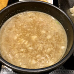 える豚らーめん - 濃厚な豚骨スープ