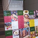 串焼酒場 TAKA狄 - 外観お店は2階だよ