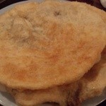 モンゴル料理ウランバートル - ラム入りピロシキみたいな感じ？