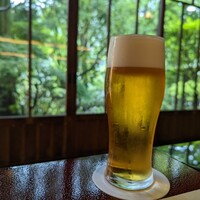 菊華荘 - お庭が見える席で