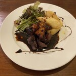 鮭バル - 鹿とフォアグラのロースト￥1,680