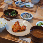 Cafe & Meal Muji - 