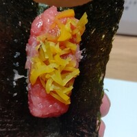 鮨 青海 品川店 - トロタク巻き（まず、海苔が旨い）