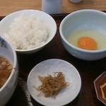 蕎麦 案山子 - たぬき蕎麦に玉子掛けご飯(950+180円)