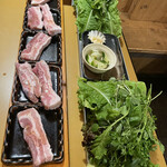 yasaiyaasahidou - 焼きしゃぶ&サンパセット食べ放題コース3280円…食べ放題のサムギョプサルと野菜