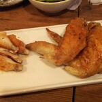 金町製麺 - 手羽先