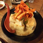 金町製麺 - キムチ冷奴