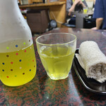 Soba Fuku - 冷たい緑茶がサーバーで運ばれるのは嬉しい