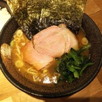 麺家 燻 - 豚骨醤油ラーメン　800円