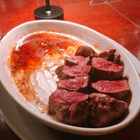 カルネジーオ イースト - 