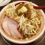 金町製麺 - 二郎系ラーメン（カレー入り）