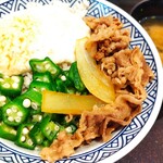 吉野家 - 牛麦とろ丼、味噌汁