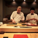 照寿司 - にぎにぎ