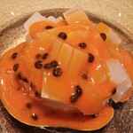 照寿司 - 槍烏賊　大分のなんちゃらの卵黄　キャビア