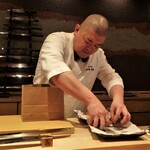 照寿司 - 鱧とアナジャコを紙袋に入れて・・・